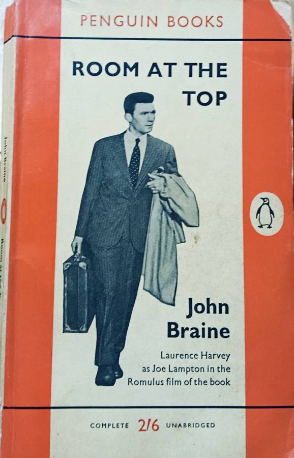 Room at the Top - John Braine - Softcover - 235 pages - A Penguin Classic