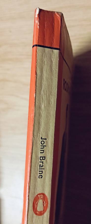 Room at the Top - John Braine - Softcover - 235 pages - A Penguin Classic