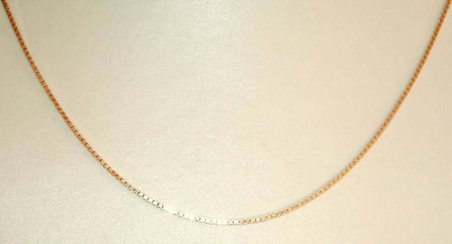 9k / 9ct gold box link CHAIN: 0.7mm wide, 46cm