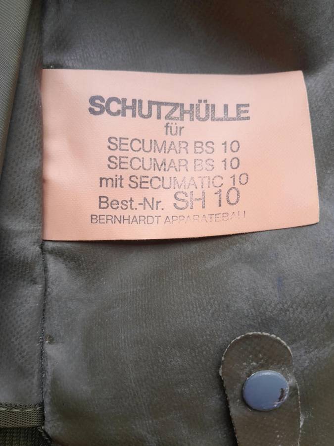 GERMAN MILITARY SELF-INFLATING LIFE VEST