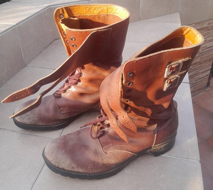 SA ARMY "GRENSVEGTER" BUCKLE BOOTS