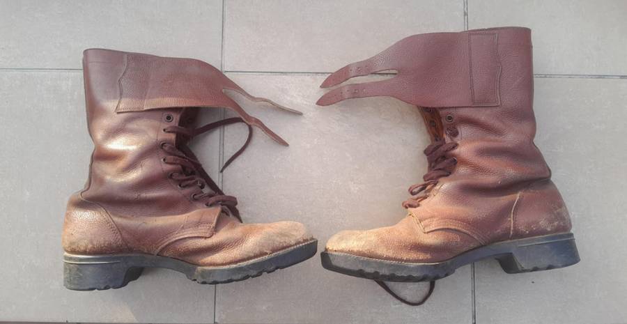 SA ARMY "GRENSVEGTER" BUCKLE BOOTS