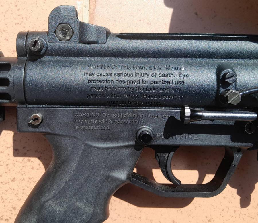 TIPPMANN PAINTBALL RIFLE + COMPLETE KIT with many extras