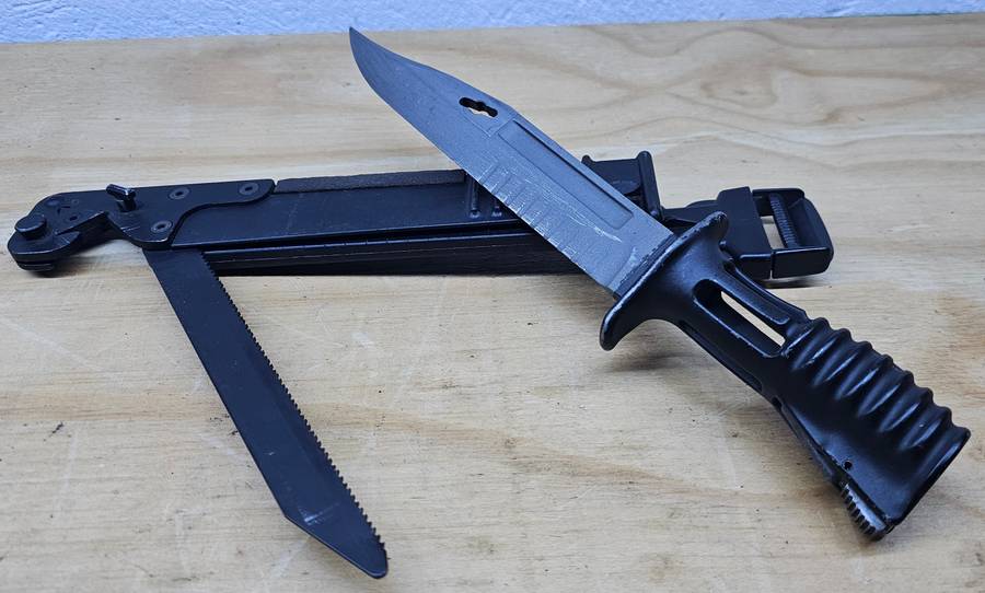 BRITISH ARMY SA 80 A2 L85 BAYONET WITH SCABBOARD