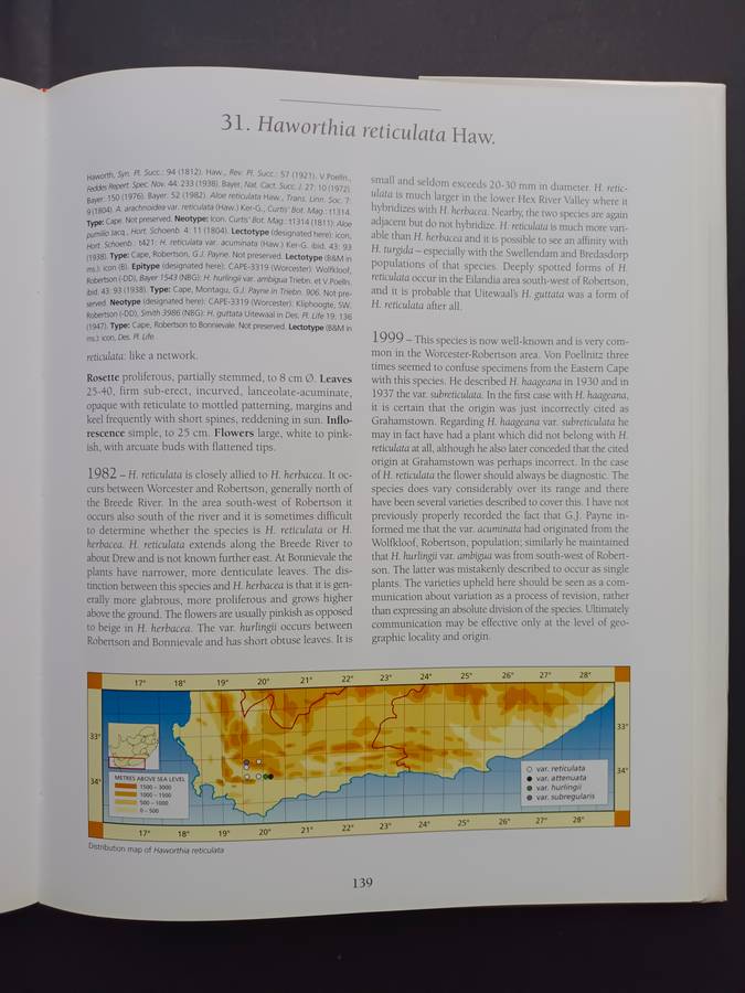 Haworthia Revised: A Revision of the Genus / Bruce Bayer