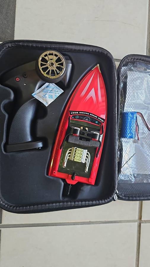 WL917 RC Jet Boat - Red