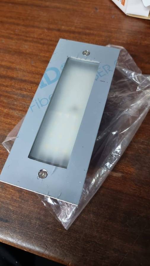 4 pack - LED Brick Light - 5w Warm White