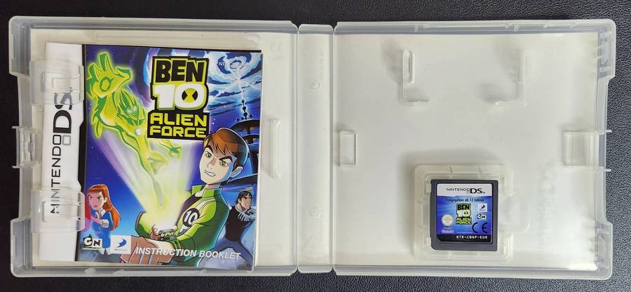 Nintendo DSi XL Console + Game Bundle
