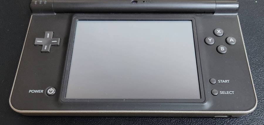 Nintendo DSi XL Console + Game Bundle
