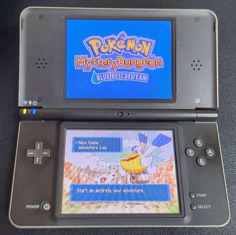 Nintendo DSi XL Console + Game Bundle