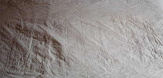 Imported Small Patterned Machine Sewn Quilt - Size: 2.8x2.6m