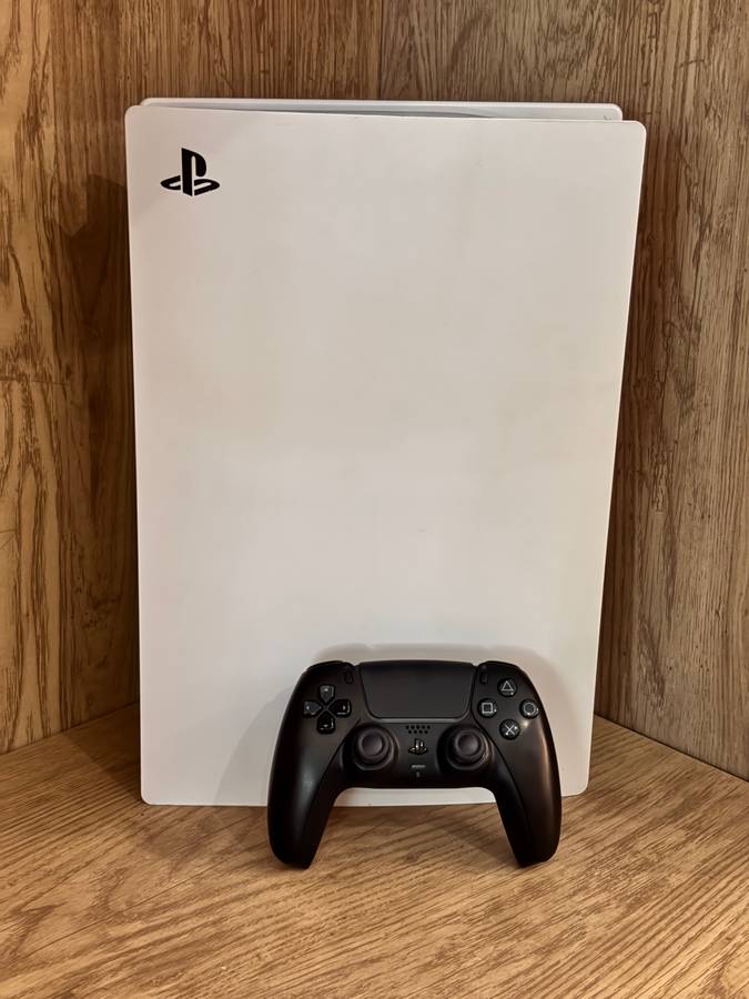 PS5  Excellent Condition, Console + Controller, Fully Tested