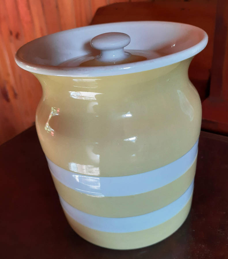 T G Green Cornishware Yellow and White  Jar AND Susie Cooper Jug
