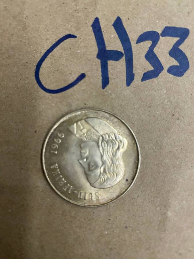 Excellent coin - 1966 South Africa Silver R1