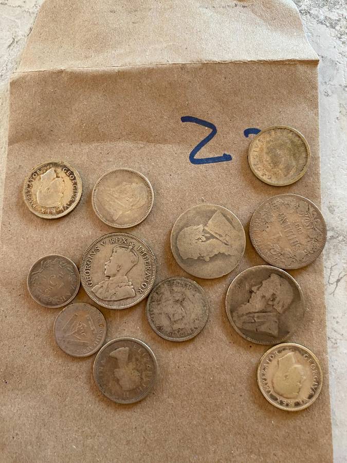 A lot of Silver South Africa coins - As per picture - One bid take all