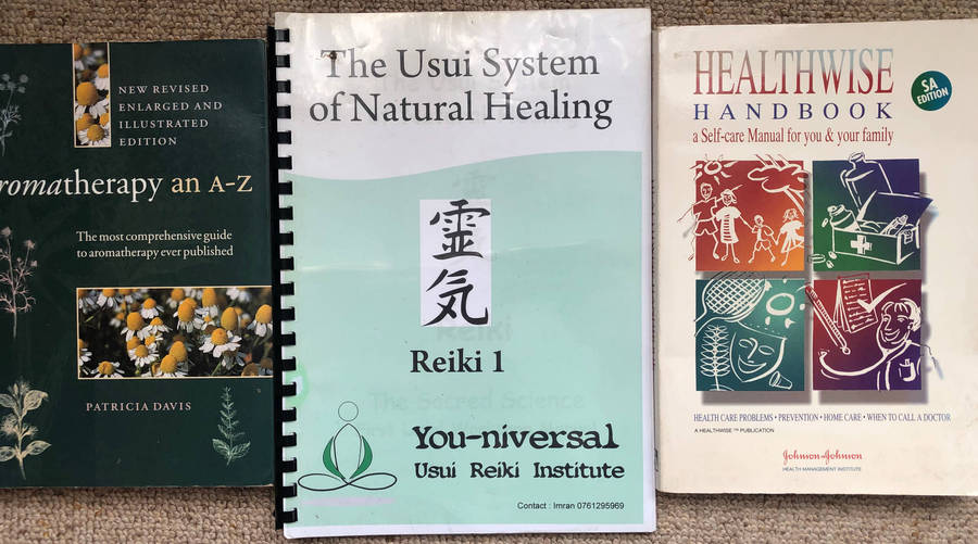 Aromatherapy an A-Z by Patricia Davis Healthwise Handbook The Usui System of Natural Healing