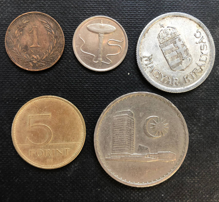 HUNGARY 1899 1 Filler 1 Pengo 1941 5 Forint 1995 MALAYSIA 5 Sen 1997 50 Sen 1982 Collection of 5