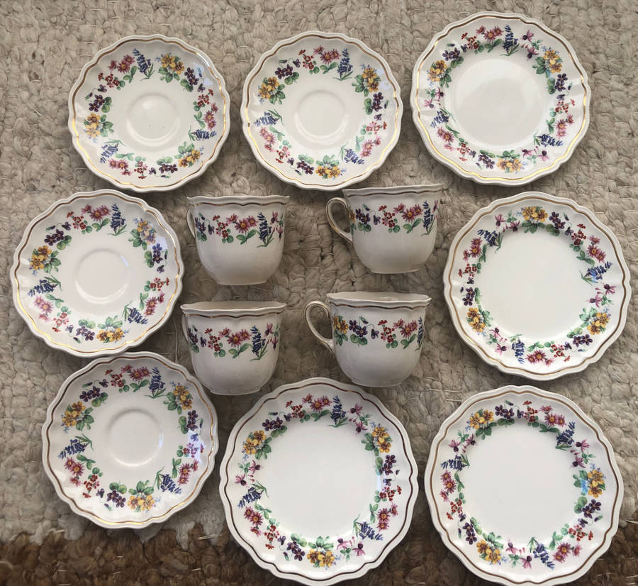ROYAL DOULTON DOVEDALE TWELVE PIECE TEA SET