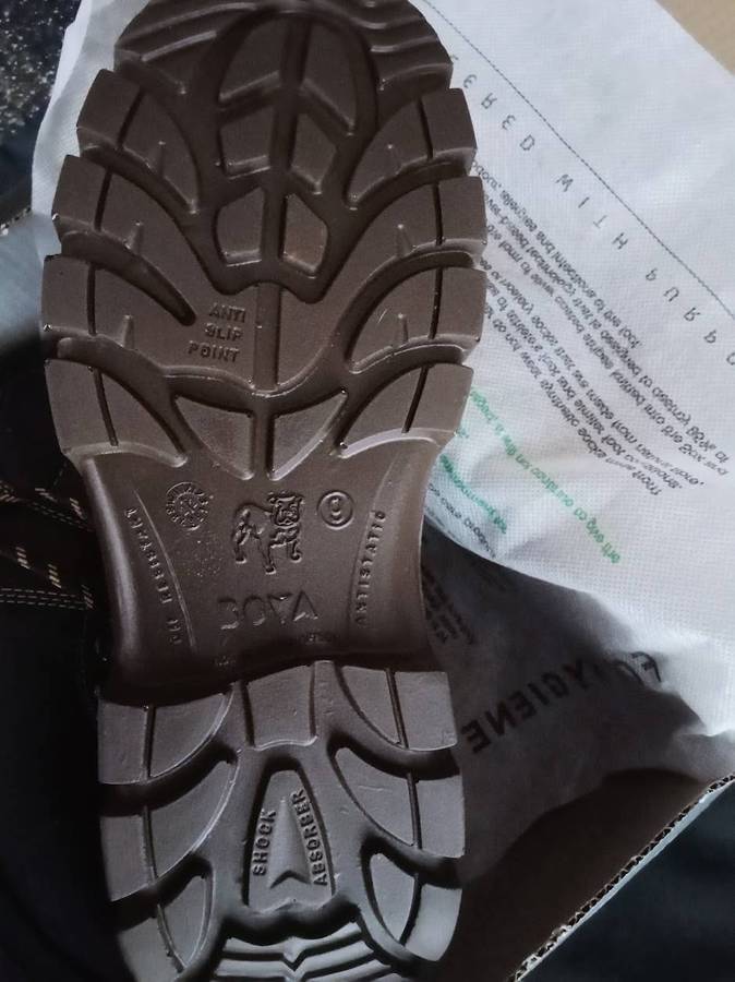 Bova Neoflex Safety Boot new size 9