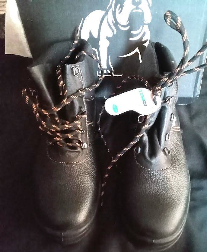 Bova Neoflex Safety Boot new size 9