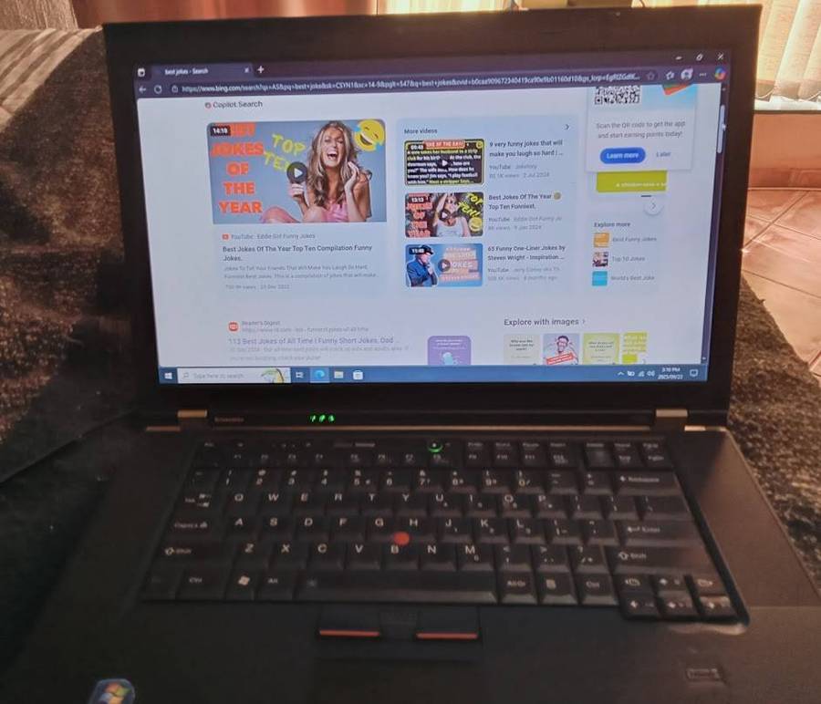 Lenovo ThinkPad T520 15.6 Laptop  Intel Core i5