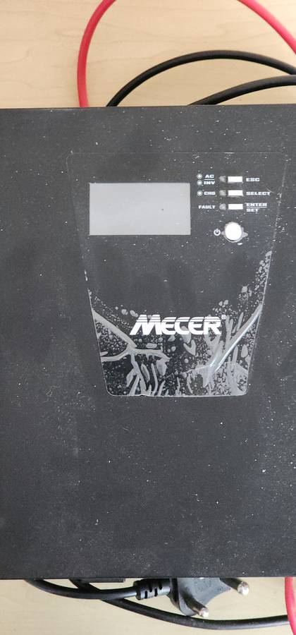 3 X MECER 1200VA 1000W 12V MPPT SOLAR INVERTERS For Parts or Repair