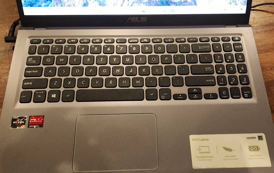 Asus M515DA-382G1T AMD Ryzen 3 3250U 2.6GHz Dual Core 15.6" WXGA (1366x768)