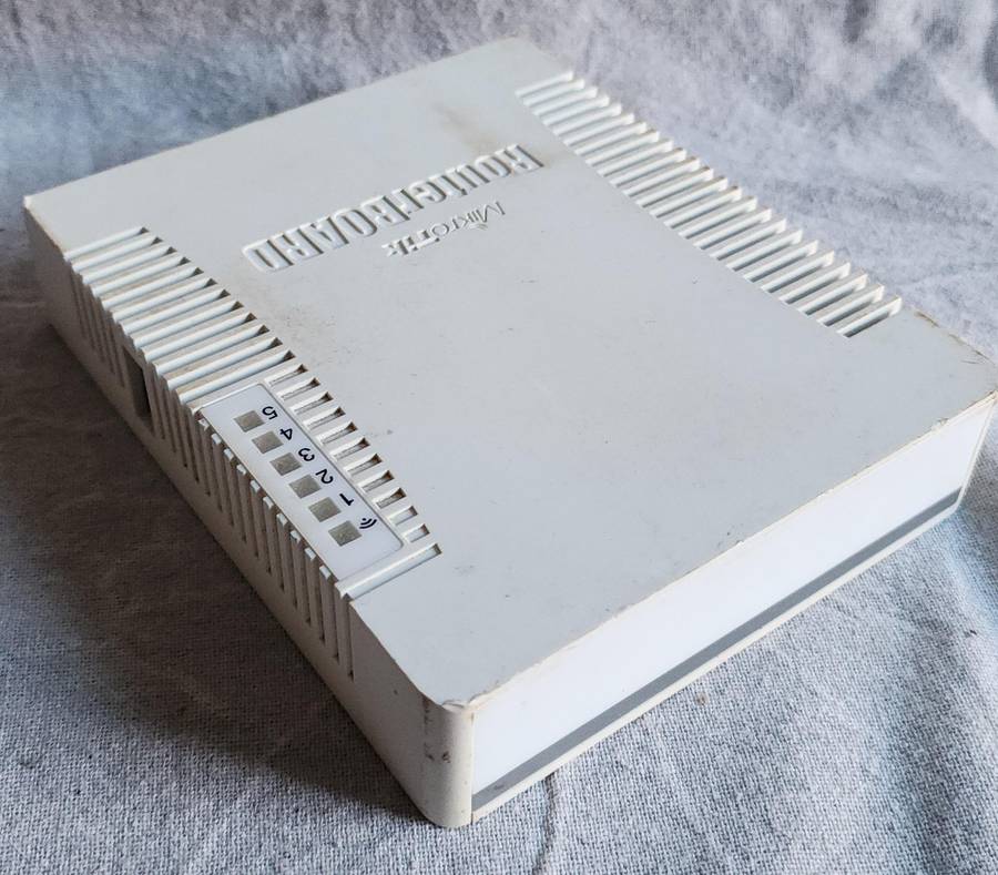 MikroTik 2.4GHz 2.5dBi 5 Port Ethernet WiFi Router | RB951Ui-2HnD