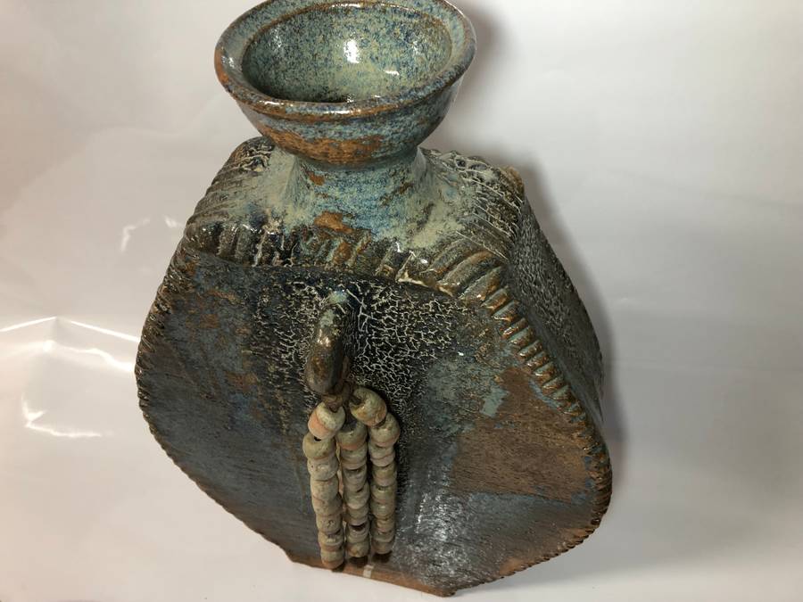 LARGE VINTAGE POTTERY VASE - 49CM- NEAR PERFECT CONDITION