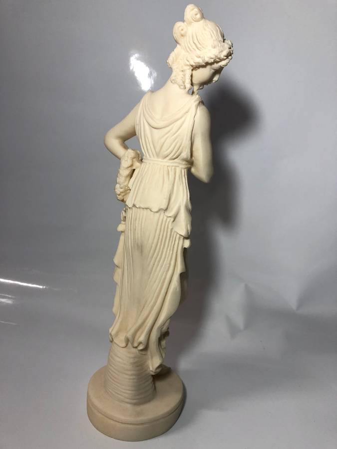 LOVELY VINTAGE RESIN STATUETTE  - 33CM- NEAR PERFECT CONDITION