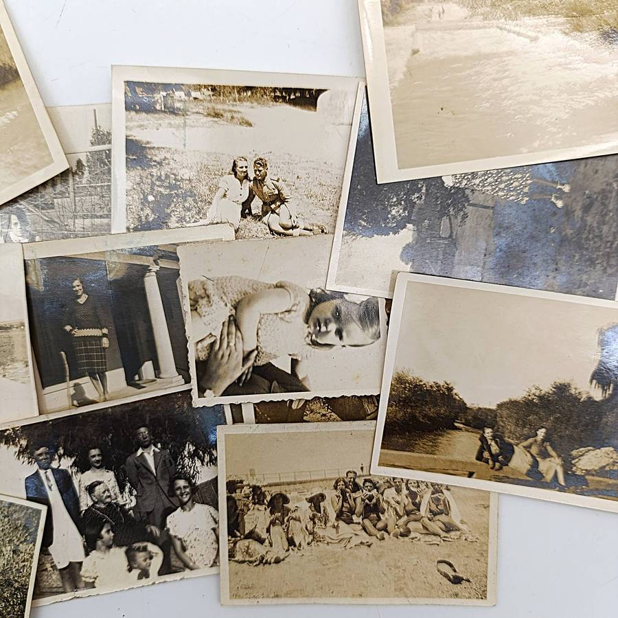 Lot of 75 Photos of people of the De Doorns, Ladismit Stellenbosch and Worcester area - Circa 1930