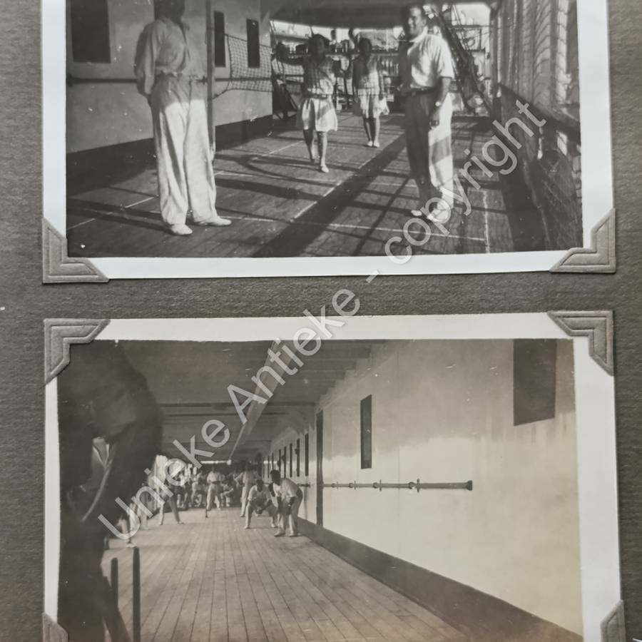 Album with about 200 photos Dating from 1930