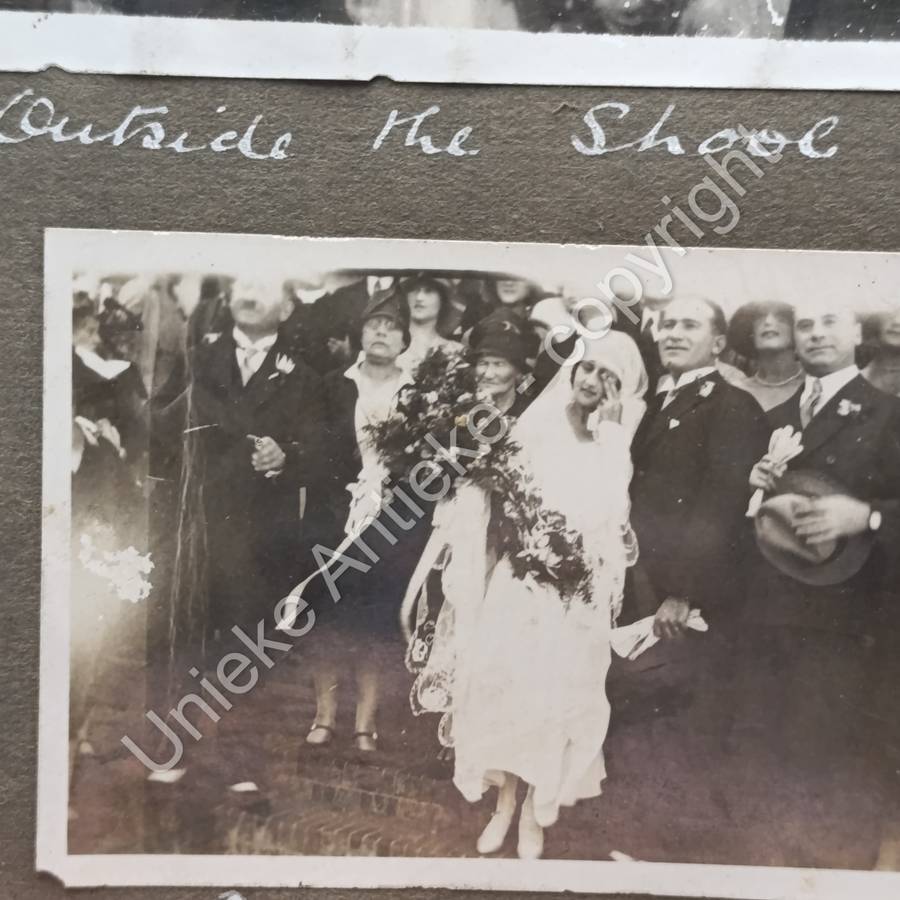 Album with about 200 photos Dating from 1930
