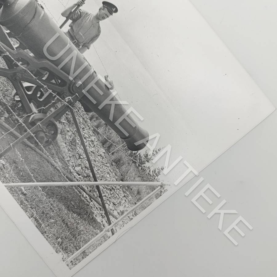 Antique photo reprint of The Noon gun cannon at Signal Hill