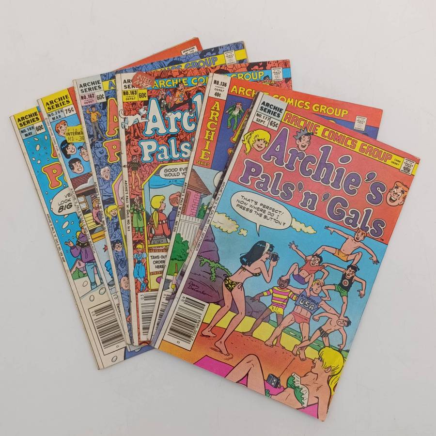 Lot of 6 vintage Archie's Pals n Gals comics