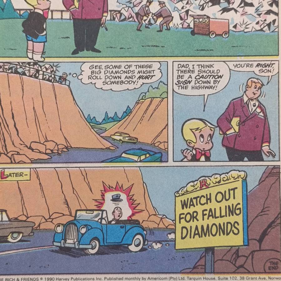 Lot of 5 vintage Richie Rich and Casper comics