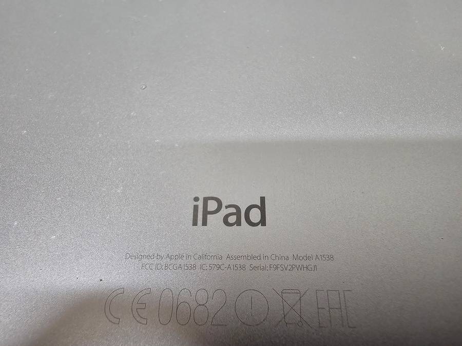 iPad Mini 4 - 32GB WiFi only - Digitiser cracked