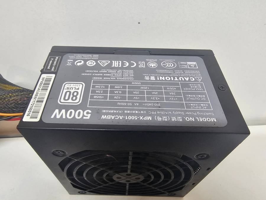 GA-H270-Gaming 3 mobo, i5-7500, 16GB DDR4, 256GB m.2 SSD, 500W PSU, GTX 750 Ti 4GB - spares/repairs