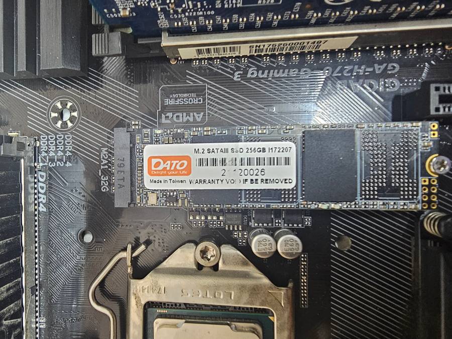 GA-H270-Gaming 3 mobo, i5-7500, 16GB DDR4, 256GB m.2 SSD, 500W PSU, GTX 750 Ti 4GB - spares/repairs