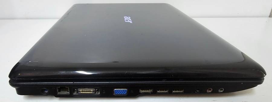 Acer Aspire 7530G - AMD Turion X2 - 4GB RAM - 320GB HDD - 17 inch screen