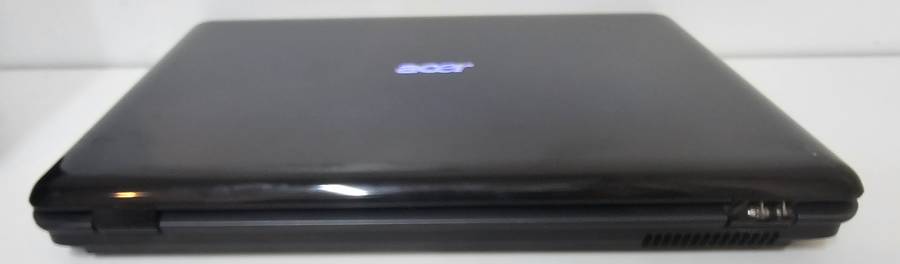 Acer Aspire 7530G - AMD Turion X2 - 4GB RAM - 320GB HDD - 17 inch screen