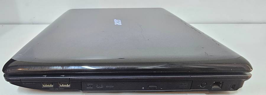 Acer Aspire 7530G - AMD Turion X2 - 4GB RAM - 320GB HDD - 17 inch screen