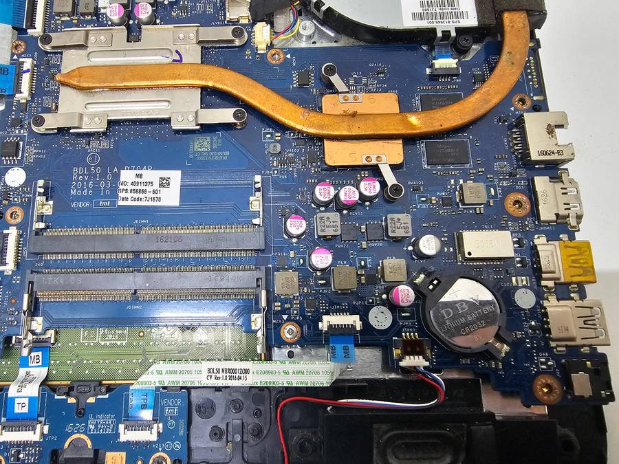 HP Notebook - 15-ay012nx - Spares or Repairs