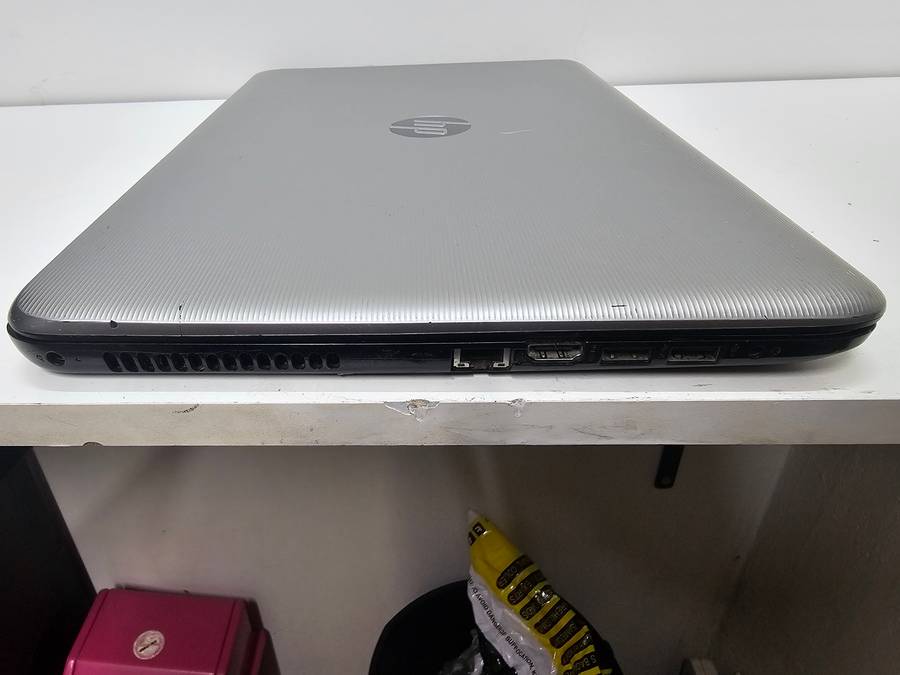 HP Notebook - 15-ay012nx - Spares or Repairs