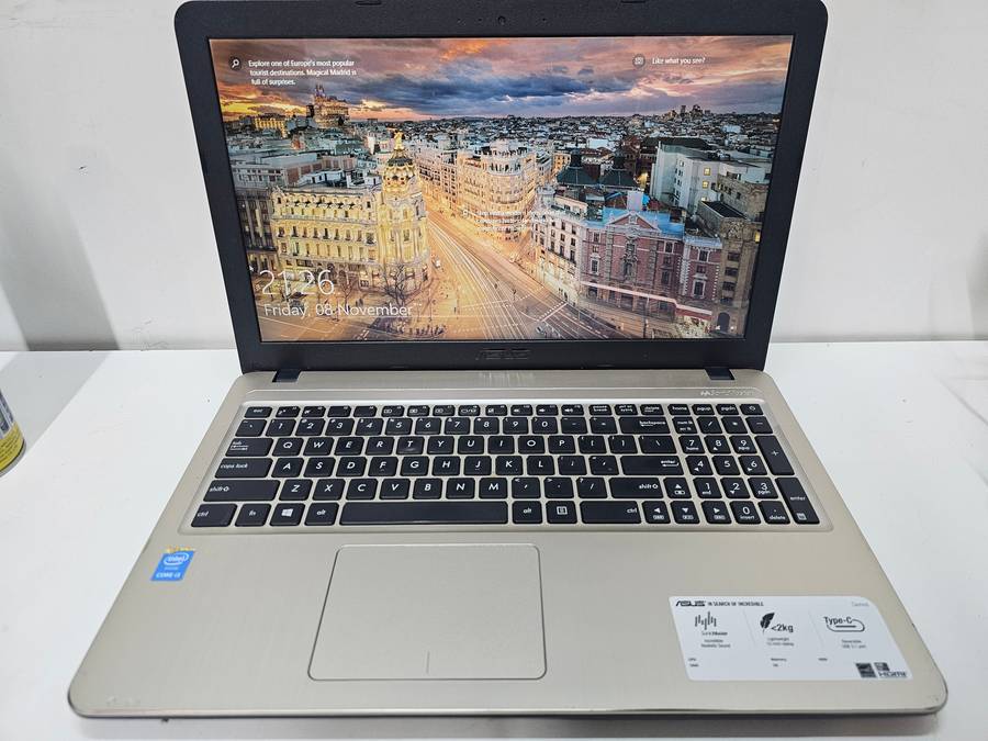 Asus SonicMaster F540L i3-5005U 4GB RAM 1TB HDD