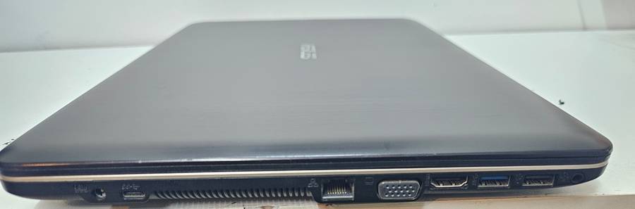 Asus SonicMaster F540L i3-5005U 4GB RAM 1TB HDD