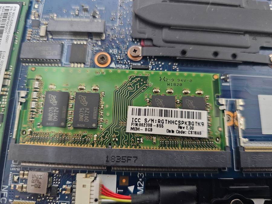 HP Elitebook 830 G5 i7-8550U 8GB RAM 256GB Nvme SSD - Spares or Repairs