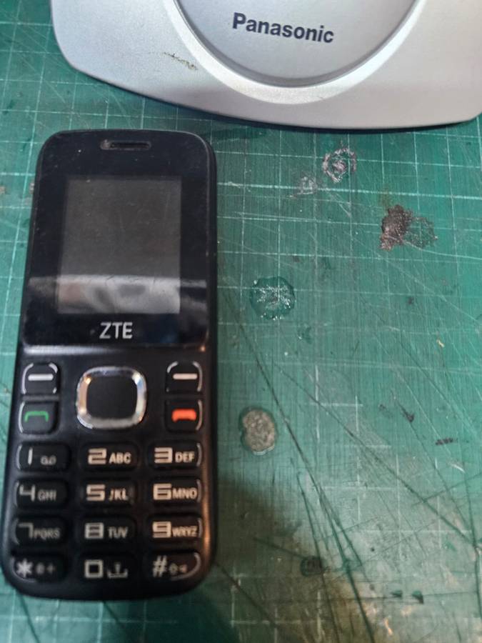 Cell Phone Bundle  Nokia  Samsung  ZTE  Panasonic