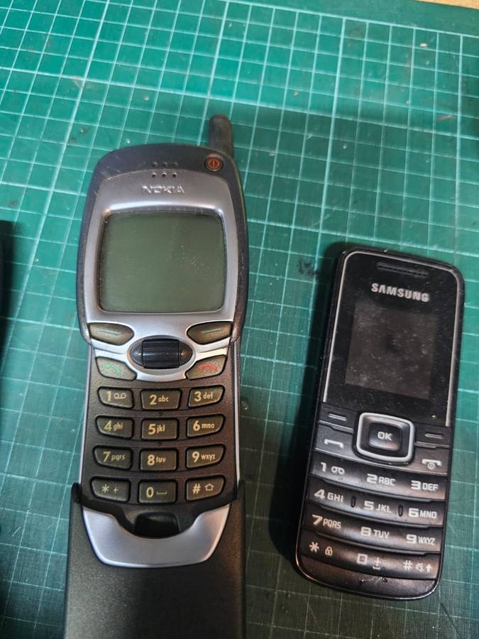 Cell Phone Bundle  Nokia  Samsung  ZTE  Panasonic