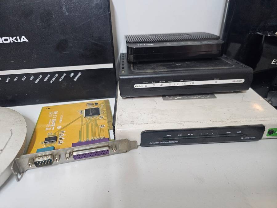 Mixed Electronics Lot  Routers  TV Box  Extenders  Ubiquiti UFOs   Untested